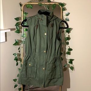 Market & Spruce Women's S Olive Green Cargo Vest